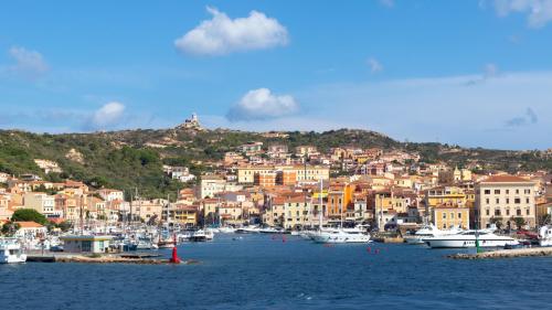 Blick auf den Hafen von La Maddalena