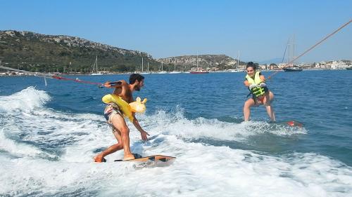 Giochi d'acqua divertenti nel Golfo di Cagliari