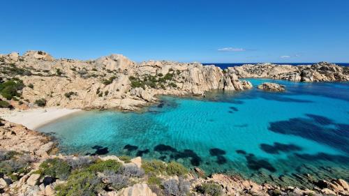 Vista dall'alto di Cala Coticcio