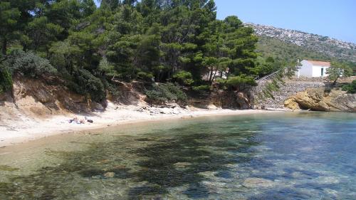 Strand Cala Moresca im Nordosten Sardiniens