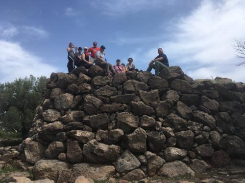 Ancien Nuraghe le long du parcours de la visite dans le Supramonte