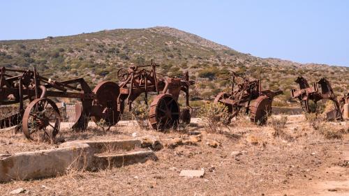 Vecchi attrezzi agricoli all'Asinara